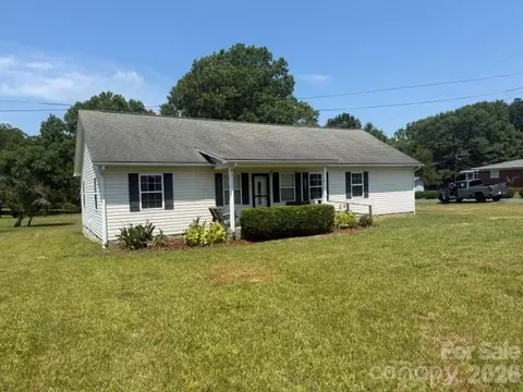 2168 Marwood Ln, Albemarle, NC 28001