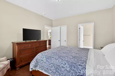 Bedroom - 38 Pine Hill Rd, Fairview, NC 28730 photo 2 of 4