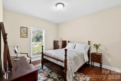 Bedroom - 38 Pine Hill Rd, Fairview, NC 28730 photo 3 of 4