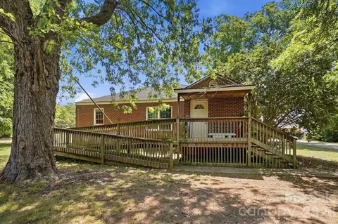 Exterior - 4980 S Main St, Salisbury, NC 28147 photo 2 of 3