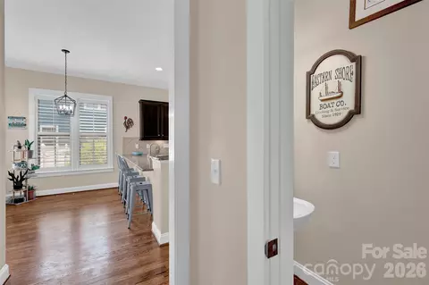Entry Way - 4090 Library Nw Ln NW, Conover, NC 28613 photo 3 of 4
