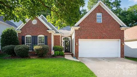6653 Allness Glen Ln, Charlotte, NC 28269