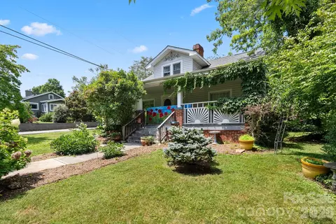 49 Church St, Weaverville, NC 28787