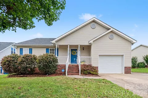 5044 Daffodil Ln, Concord, NC 28025