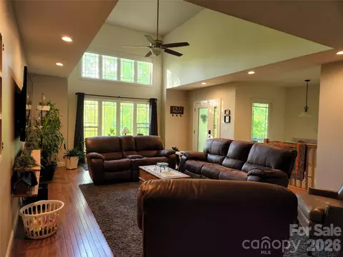 100 Hannah Dr, Mill Spring, NC 28756 photo 34