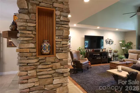 100 Hannah Dr, Mill Spring, NC 28756 photo 13