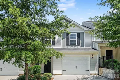 2240 Latimer Ln, Charlotte, NC 28214