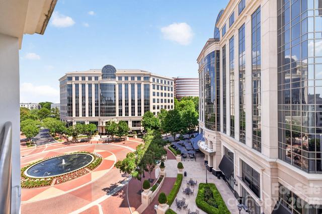 4620 Piedmont Row Dr, Charlotte, NC 28210