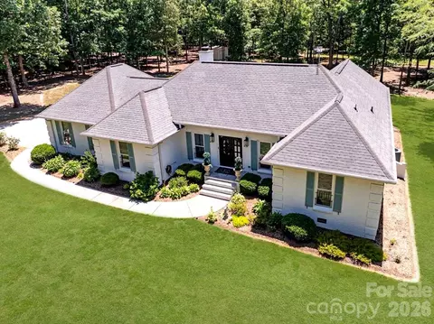 11100 Tara Oaks Dr, Mint Hill, NC 28227