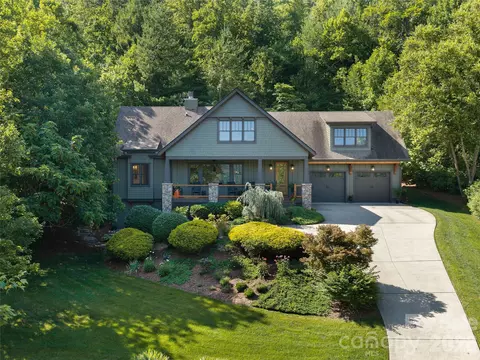 80 Village Pointe Ln, Asheville, NC 28803