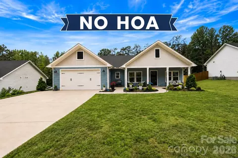 1002 Westminster Dr, Statesville, NC 28677
