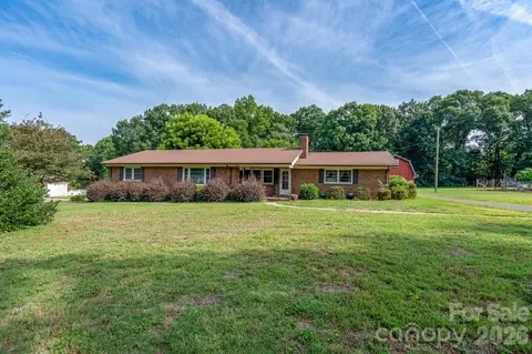 122 Lowder Rd, Albemarle, NC 28001