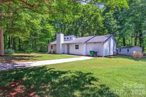 4506 Elm Field Ct, Charlotte, NC 28227