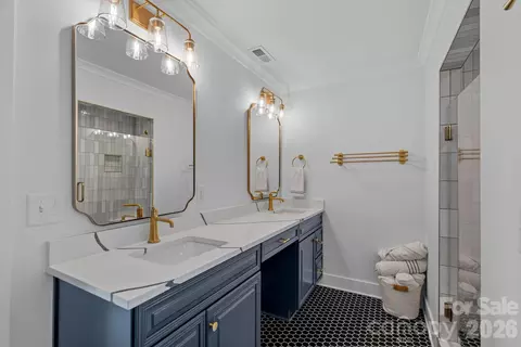 Bath - 3662 Gordon St, Terrell, NC 28682 photo 1 of 7
