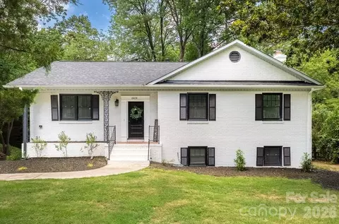 6614 Old Providence Rd, Charlotte, NC 28226