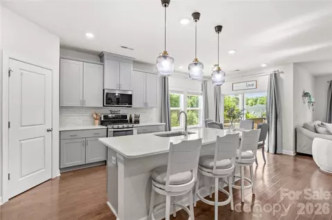 Kitchen - 2157 Cherrybark Ct, Denver, NC 28037 photo 2 of 5