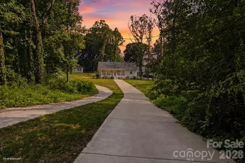 641 Johns Ln, Gastonia, NC 28052
