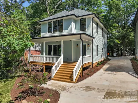 35 Grindstaff Dr, Asheville, NC 28803