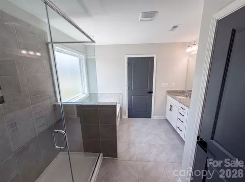 Bath - 7020 Chrysanthemum Rd, Lancaster, SC 29720 photo 3 of 3