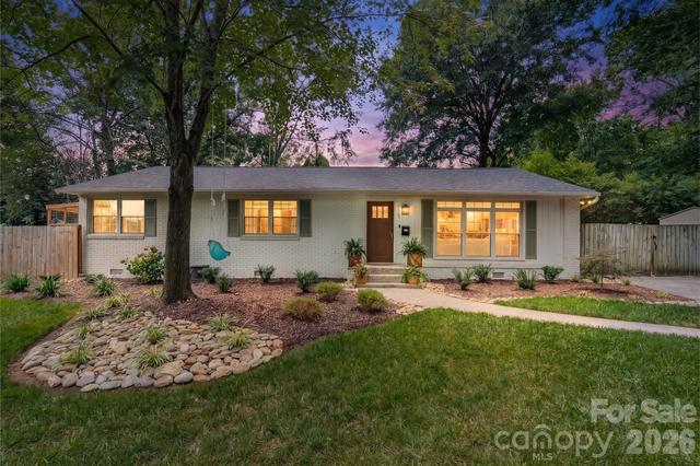 4865 Oglethorpe Pl, Charlotte, NC 28209