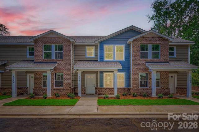 1610 Ct Brooks Cir, Charlotte, NC 28212