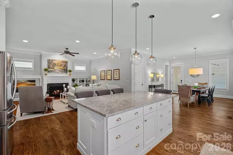 641 Hudson Pl, Davidson, NC 28036 photo 10