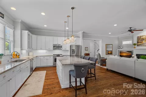 641 Hudson Pl, Davidson, NC 28036 photo 9