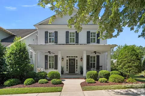 641 Hudson Pl, Davidson, NC 28036