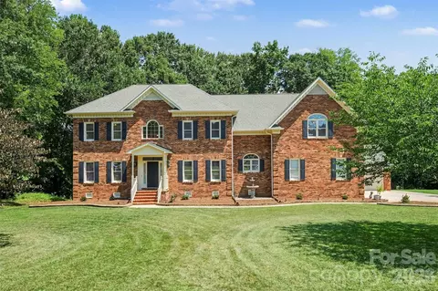 3831 Amarillo Sw Dr SW, Concord, NC 28027
