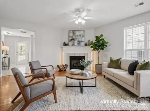 1968 8th Street Se Ln SE, Hickory, NC 28602