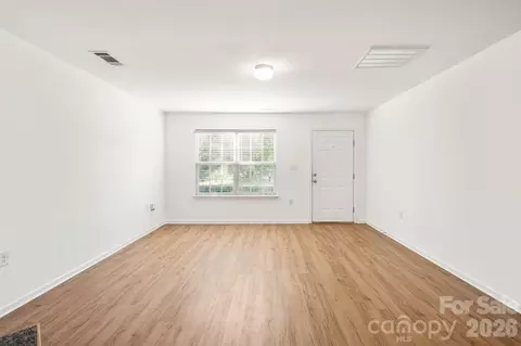 Living - 1429 River Run Rd, Lowell, NC 28098 photo 3 of 5