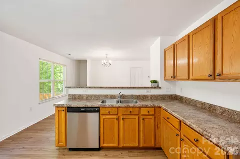 Kitchen - 1429 River Run Rd, Lowell, NC 28098 photo 4 of 4