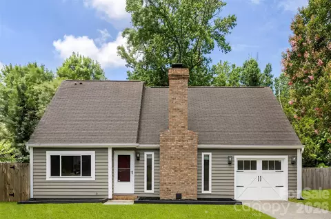 6719 Montezuma Trl, Charlotte, NC 28227