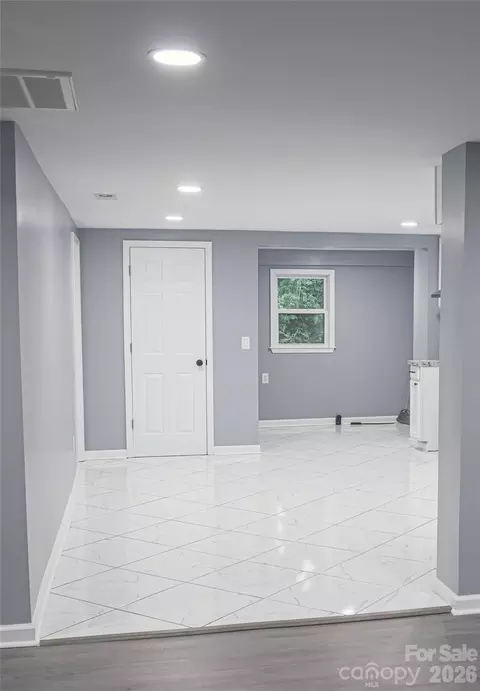 Entry Way - 3974 Zero Mull Rd, Morganton, NC 28655 photo 1 of 1