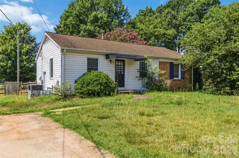 1317 Reid St, Statesville, NC 28677