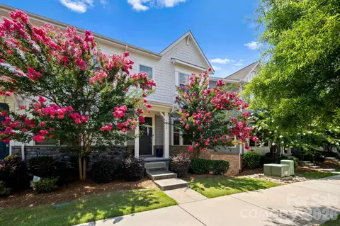 9432 Ainslie Downs St, Charlotte, NC 28273
