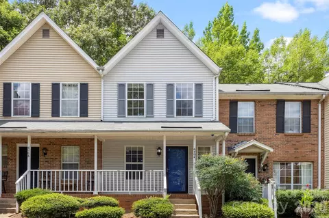 6404 Windsor Gate Ln, Charlotte, NC 28215