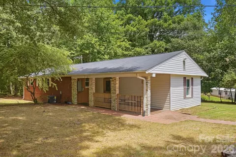 2220 Oldfield Rd, Rock Hill, SC 29730