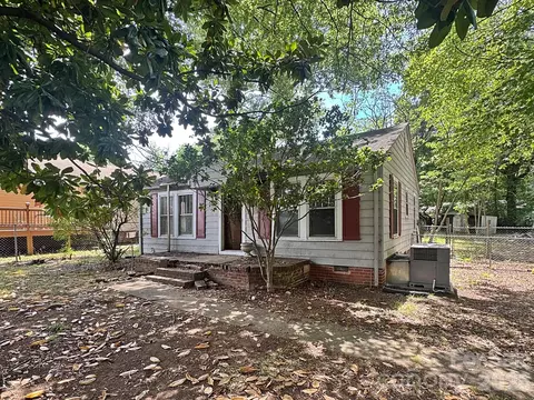 2806 Royal Ave, Kannapolis, NC 28083