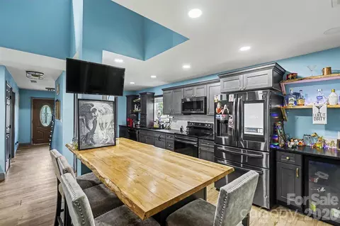 Kitchen - 16033 Samoa Ct, Fort Mill, SC 29708 photo 1 of 3