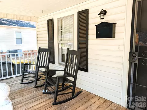 Exterior - 507 E 10th St, Kannapolis, NC 28083 photo 4 of 6