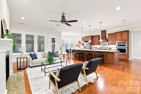 15503 Lake Ridge Rd, Charlotte, NC 28278