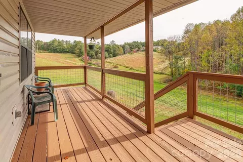 216 Pickens Rd, Weaverville, NC 28787