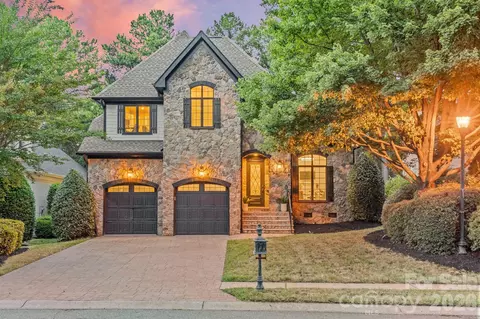 17411 Summer Place Dr, Cornelius, NC 28031