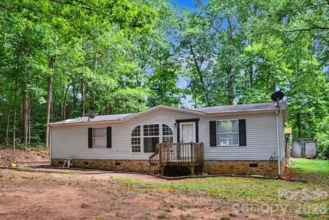 176 Sharon Ridge Ln, Statesville, NC 28677