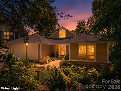 210 Claymoor Ct, Flat Rock, NC 28731