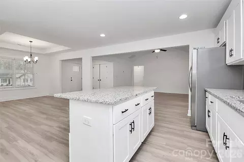 Entry Way - 816 Winding Brook Rd, Monroe, NC 28112 photo 2 of 4
