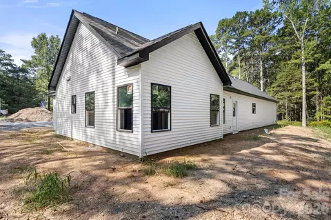 Exterior - 816 Winding Brook Rd, Monroe, NC 28112 photo 4 of 5