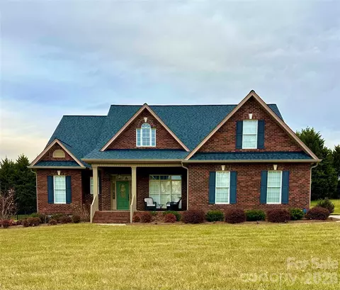 722 Cedar Hill Dr, Shelby, NC 28152