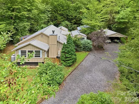 98 Secluded Cv, Waynesville, NC 28785